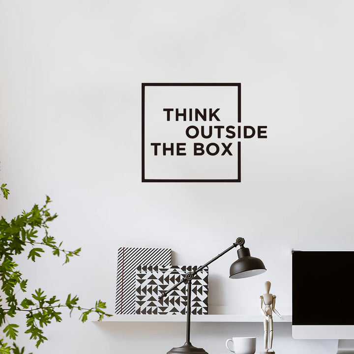 Autocollant "THINK OUTSIDE THE BOX"